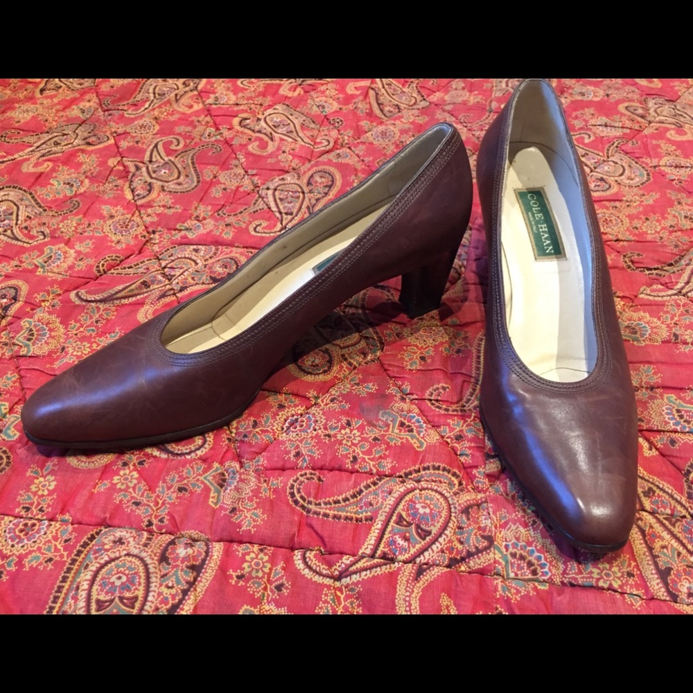 Cole Haan brown leather heels size 11 AA